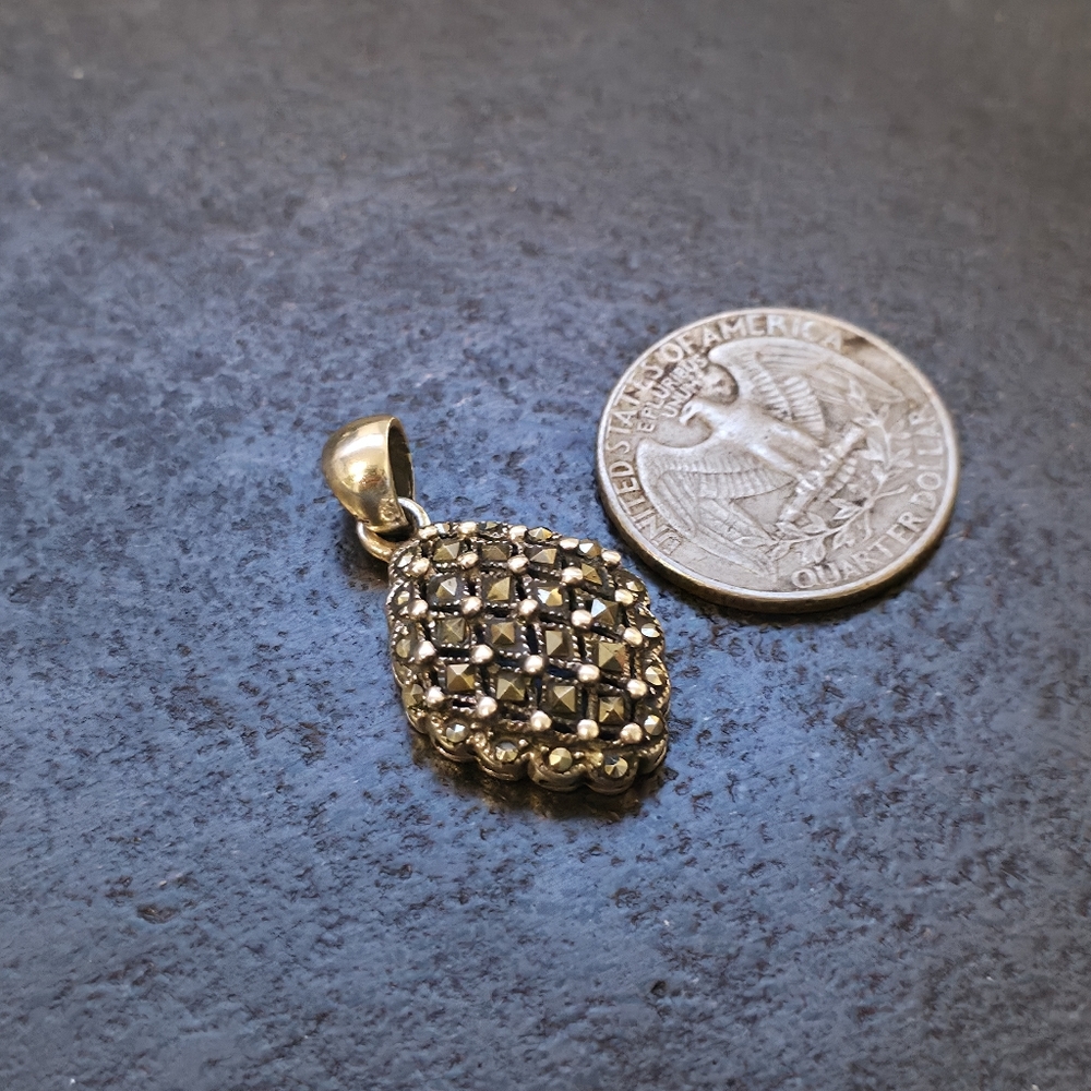 Vintage Art Deco Style Marcasite Sterling Silver Pendant - Picture 4 of 4